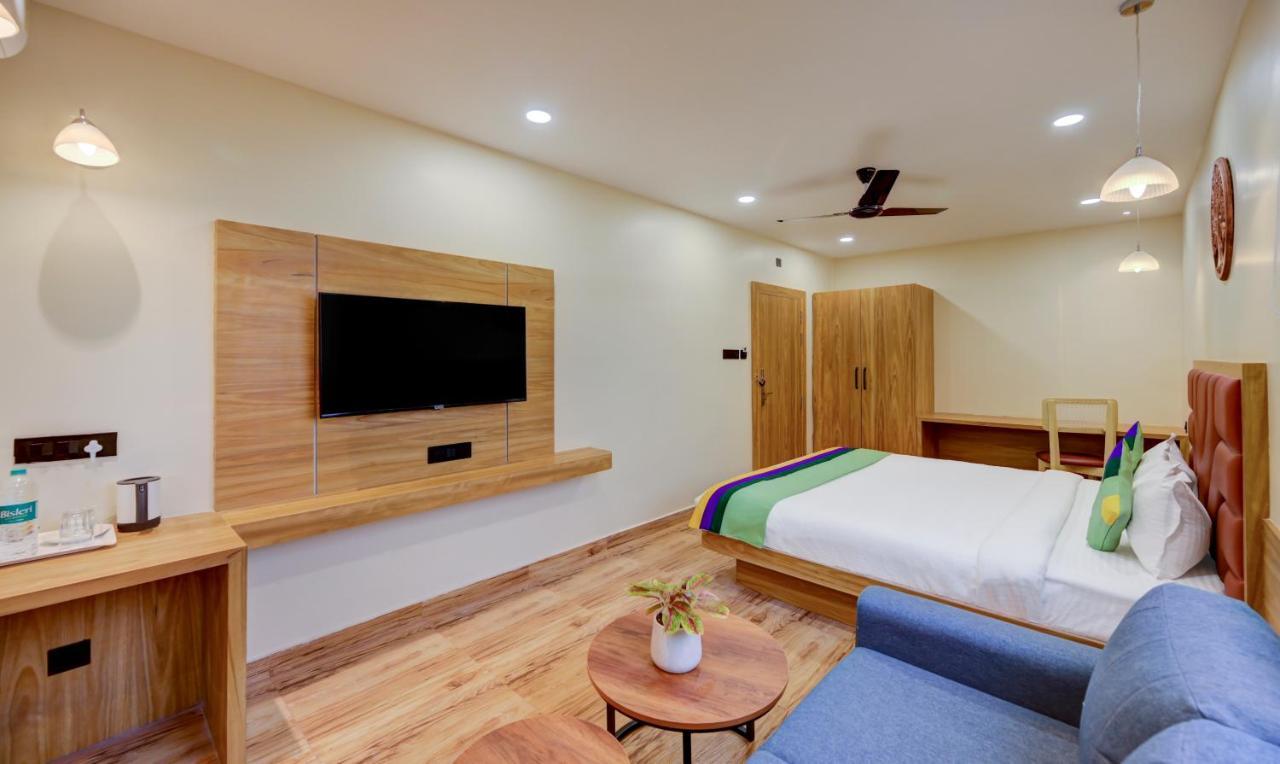 Treebo Aasma Downtown Hotel Bhubaneswar Exterior foto